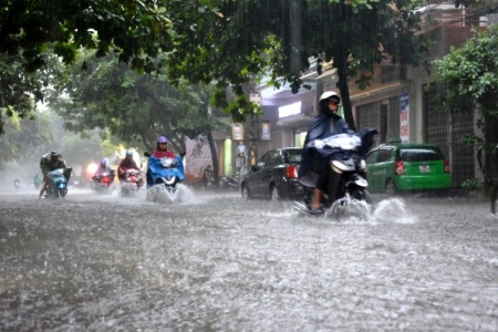 Thời tiết ngày 18/9: Miền Trung mưa lớn, cục bộ có nơi trên 400mm