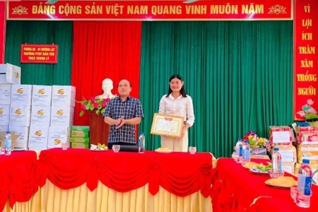 Sở GD&ĐT Thanh Hóa khen thưởng cô giáo giúp hơn 200 học sinh tránh thảm họa sạt lở