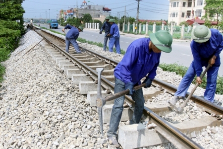 Xử lý công trình đường sắt có dấu hiệu nguy hiểm, không đảm bảo an toàn như thế nào?