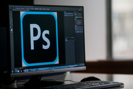 Adobe chính thức ra mắt phiên bản Photoshop tiếng Việt