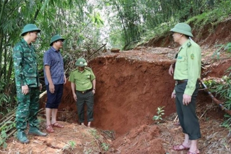 Thanh Hóa công bố tình huống khẩn cấp sạt lở và sụt lún đất, nứt khu dân cư tại huyện Quan Sơn