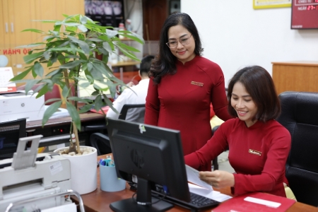 Phụ nữ Agribank năng động, sáng tạo, đóng góp quan trọng trong hoạt động kinh doanh