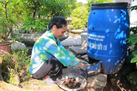 Hải Hậu lan tỏa mô hình “biến” rác thải sinh hoạt thành phân bón hữu cơ, tốt cho cây trồng và môi trường