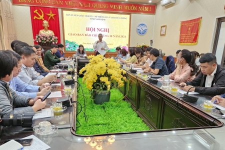 Nam Định tổ chức giao ban báo chí tháng 10