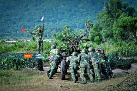 Đề xuất chế độ, chính sách đối với lực lượng quản lý, bảo vệ công trình quốc phòng và khu quân sự