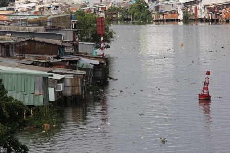 TP. Hồ Chí Minh: Tập trung giải quyết vấn đề di dời hơn 46.000 căn nhà ven kênh rạch