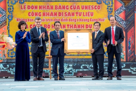 Thừa Thiên Huế: Đón nhận bằng UNESCO công nhận Di sản tư liệu “Những bản đúc nổi trên chín đỉnh đồng ở Hoàng Cung Huế”