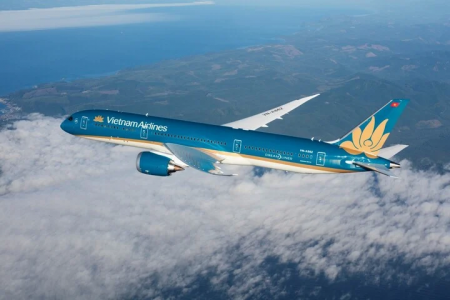 Vietnam Airlines được vinh danh "Hãng hàng không 5 sao xuất sắc"