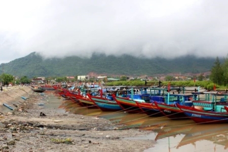 Hà Tĩnh cơ bản hoàn thành cấp giấy chứng nhận đăng ký cho tàu cá “3 không”