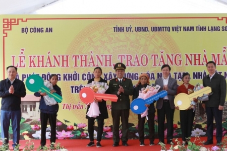 Lạng Sơn: Khánh thành, trao tặng nhà mẫu Chương trình xóa nhà tạm, nhà dột nát tại huyện Lộc Bình