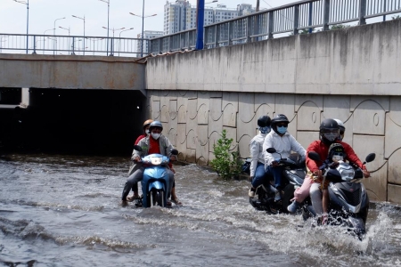 Nguyên nhân khu vực hầm chui trước Bến xe Miền Đông mới bị ngập