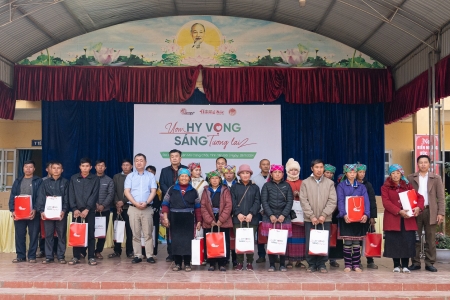 “Ươm hy vọng, sáng tương lai” hỗ trợ người dân và em nhỏ có hoàn cảnh khó khăn