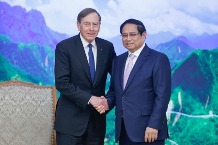 Ông David Petraeus đánh giá cao những yếu tố giúp Việt Nam trở thành nơi "vô cùng thu hút" để đầu tư