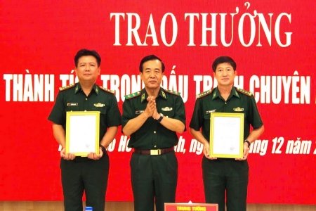 Bộ Tư lệnh BĐBP trao thưởng các đơn vị có thành tích xuất sắc trong đấu tranh chống tội phạm ma túy