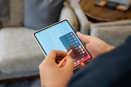 Samsung cải tiến Galaxy Z Fold 7 với bút S Pen mới