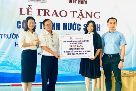 Quỹ Toyota Việt Nam bàn giao công trình nước sạch cho Trường Tiểu học An Thạnh tại Bến Tre