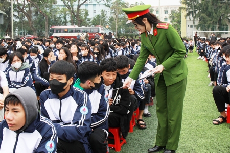 Bắc Giang: Tổ chức đợt cao điểm tuyên truyền phòng ngừa tội phạm, vi phạm liên quan đến pháo nổ