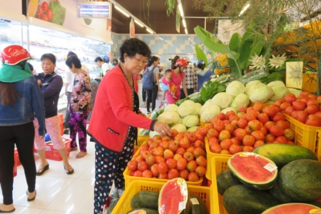 Long An tăng cường triển khai bảo đảm an toàn thực phẩm dịp Tết và mùa Lễ hội Xuân 2025