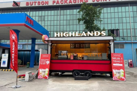 Cabin mini của Highland Coffee: Chiến lược chuyển đổi tập khách hàng vãng lai