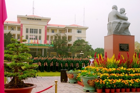 Bộ đội Biên phòng tỉnh Long An: Dâng hương tại Tượng đài “Bác Hồ với chiến sĩ Biên phòng”