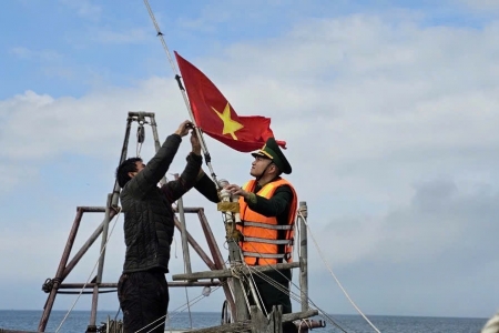 Đồn Biên phòng Đảo Trần: Điểm tựa vững chắc cho ngư dân nơi đầu sóng