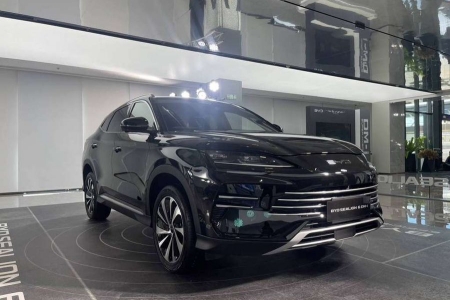 Mẫu xe hybrid sạc ngoài đầu tiên từ Trung Quốc sắp ra mắt tại thị trường Việt Nam