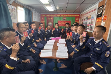 Các Tàu CSB tổ chức thành công Đại hội Chi bộ khi đang thực hiện nhiệm vụ trên biển