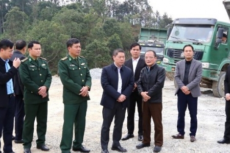 Lãnh đạo tỉnh Lạng Sơn kiểm tra dự án mở rộng đường vận chuyển hàng hóa cửa khẩu Hữu Nghị