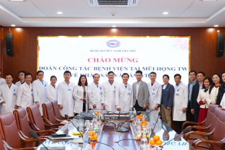 Bệnh viện Hữu Nghị Việt Tiệp đón tiếp đoàn công tác Bệnh viện Tai Mũi Họng Trung ương