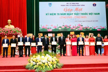 Vĩnh Phúc: Trung tâm Y tế huyện Vĩnh Tường tổ chức gặp mặt kỷ niệm 70 năm Ngày Thầy thuốc Việt Nam