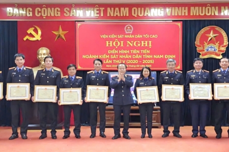 Viện Kiểm sát Nhân dân Nam Định vinh danh 9 tập thể, 27 cá nhân điển hình, tiên tiến