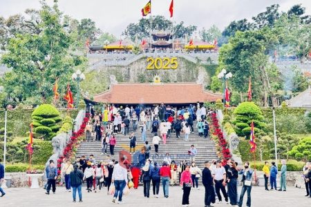 Khai hội Đền Cửa Ông Xuân Ất Tỵ 2025