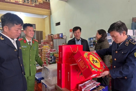 Lực lượng QLTT tỉnh Hòa Bình xử lý 26 vụ vi phạm trong dịp Tết Nguyên đán Ất Tỵ