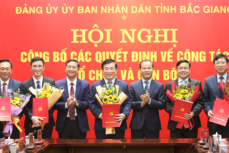 Đảng bộ UBND tỉnh Bắc Giang công bố các quyết định về công tác tổ chức, cán bộ