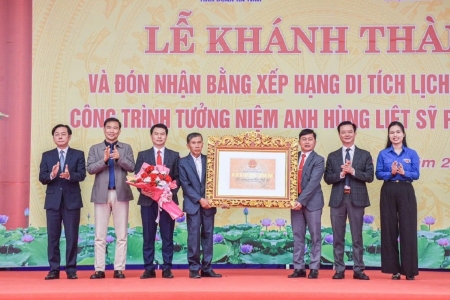 Khánh thành Nhà tưởng niệm Anh hùng liệt sỹ Phan Đình Giót