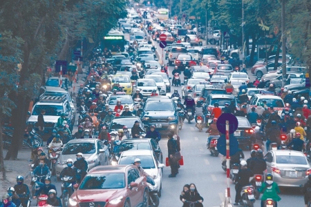 Khẩn trương ban hành quy chuẩn về khí thải phương tiện giao thông cơ giới đường bộ