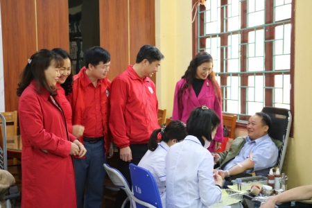 Văn Quan tiếp nhận 406 đơn vị máu tại lễ phát động hiến máu tình nguyện