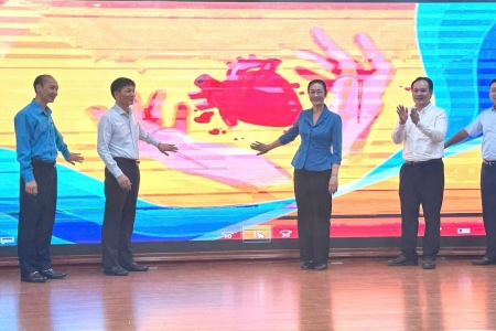 Hơn 200 cán bộ nhân viên y tế Bệnh viện Tai Mũi Họng TW đăng ký hiến mô, tạng