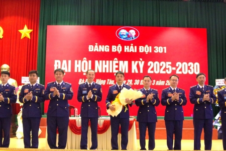 Đảng bộ Hải đội 301 lãnh đạo thực hiện tốt công tác quản lý và bảo vệ chủ quyền biển, đảo