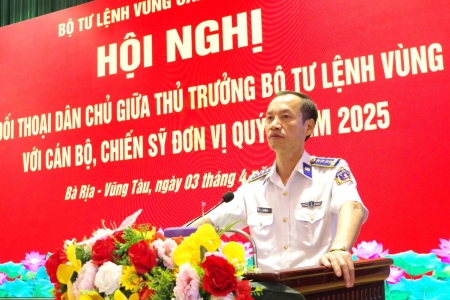 Đối thoại dân chủ giữa Thủ trưởng Bộ Tư lệnh Vùng Cảnh sát Biển 3 với cán bộ, chiến sĩ