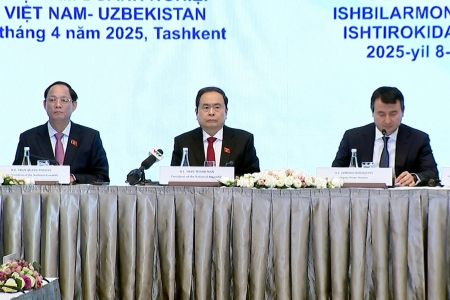 Chủ tịch Quốc hội Trần Thanh Mẫn dự Tọa đàm Doanh nghiệp Việt Nam - Uzbekistan