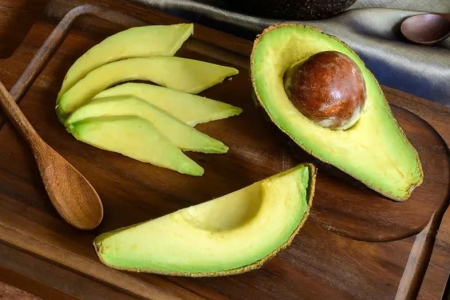 Một loại quả quen thuộc tại Việt Nam lại chứa giá trị dinh dưỡng cao bất ngờ, mỗi ngày một quả bổ ngang tổ yến