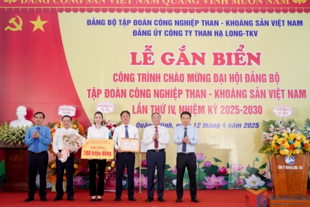 Gắn biển công trình chào mừng Đại hội Đảng bộ Tập đoàn Công nghiệp Than - Khoáng sản Việt Nam