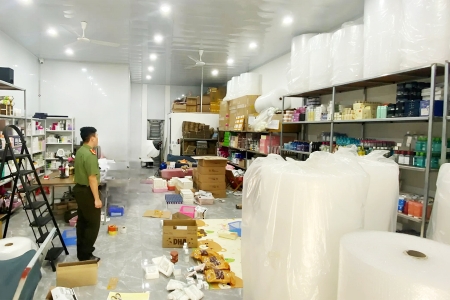 Bắc Giang: Phát hiện 3 hộ bán hàng không có nguồn gốc, xuất xứ, giả nhãn hiệu