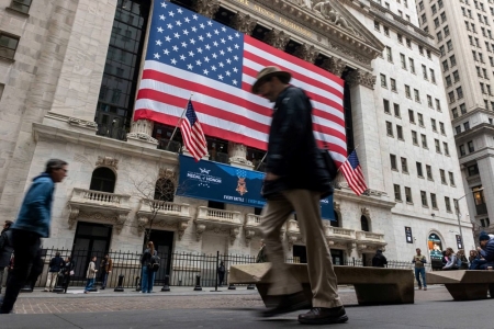 Trái phiếu, đồng đô la giảm, lạm phát là các yếu tố lo ngại về sự tháo chạy tài sản khỏi Mỹ