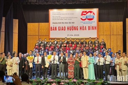 Tổng Bí thư Tô Lâm dự Chương trình hòa nhạc đặc biệt “Bản giao hưởng hòa bình”