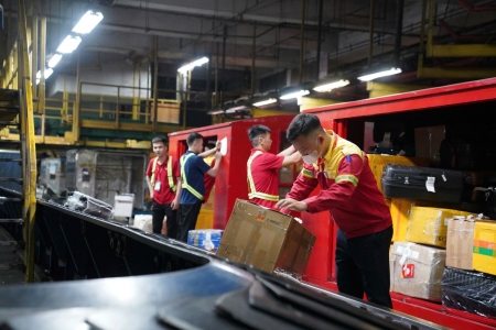 Nhiều chuyến bay Vietjet bị ảnh hưởng do chuyển giao dịch vụ mặt đất tại Tân Sơn Nhất