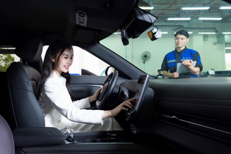 Trạm sạc khắp nơi, dịch vụ hậu mãi 5 sao: Lý do VinFast chinh phục khách hàng Việt