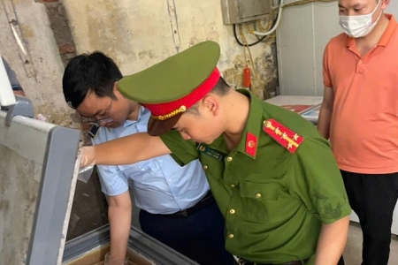 Hà Nội: Phát hiện và tạm giữ hơn 800kg thực phẩm không rõ nguồn gốc