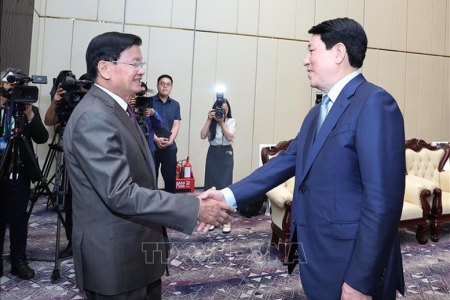 Chủ tịch nước Lương Cường tiếp Tổng Bí thư, Chủ tịch nước Lào Thongloun Sisoulith